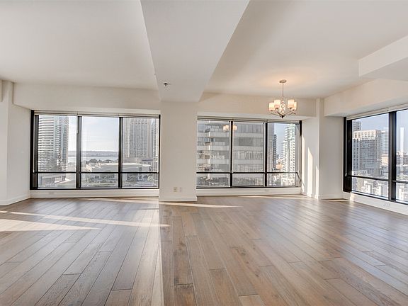 5th image of 200 Harbor Dr Unit 1203