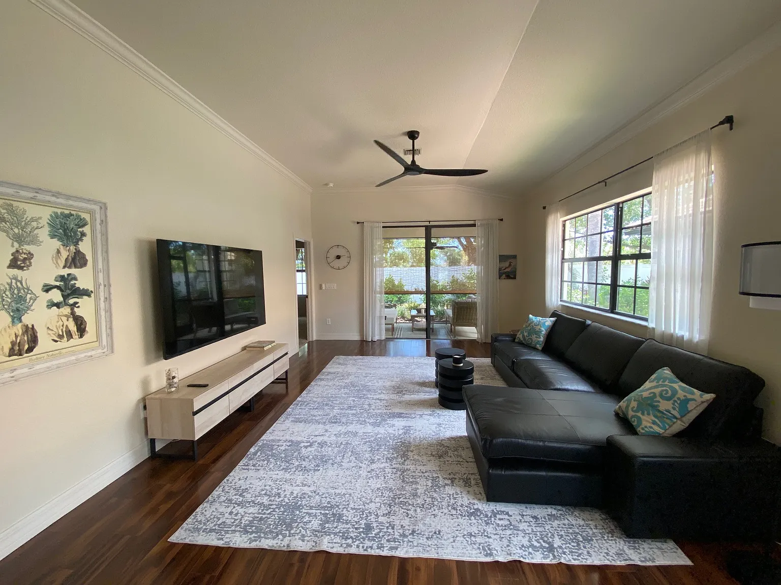 2 bed, 1540 sqft, $3,985 — Photo 3