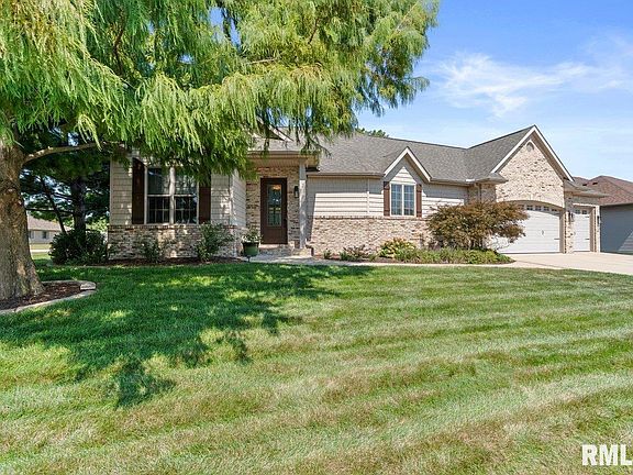 2nd image of 1401 Meadow Rue Dr