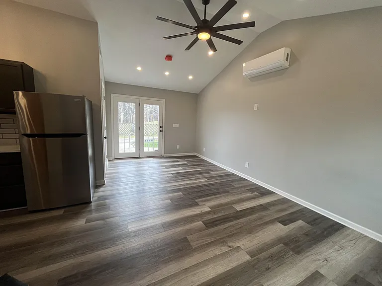 8010 Sunset Heights Dr #B — Photo 28