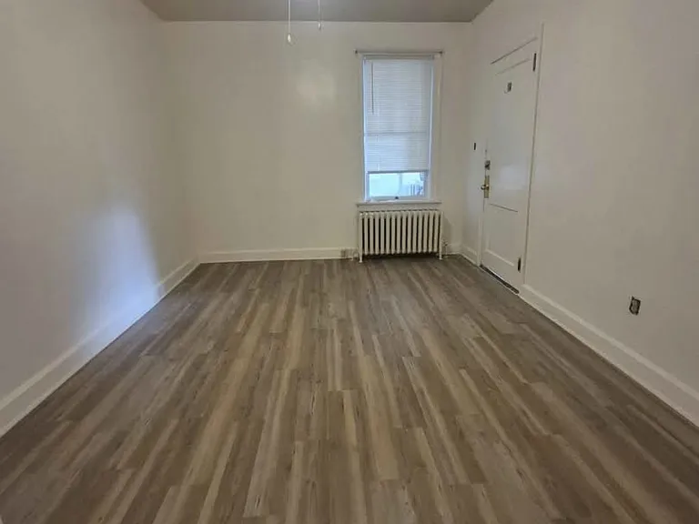 400 W High St #1 — Photo 4