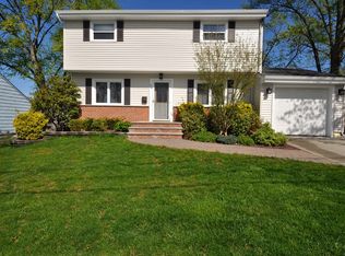 22 Jacob St, Old Bridge, NJ 08857