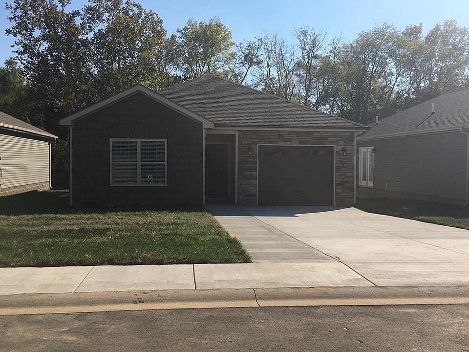 1st image of 160 Daven Dr
