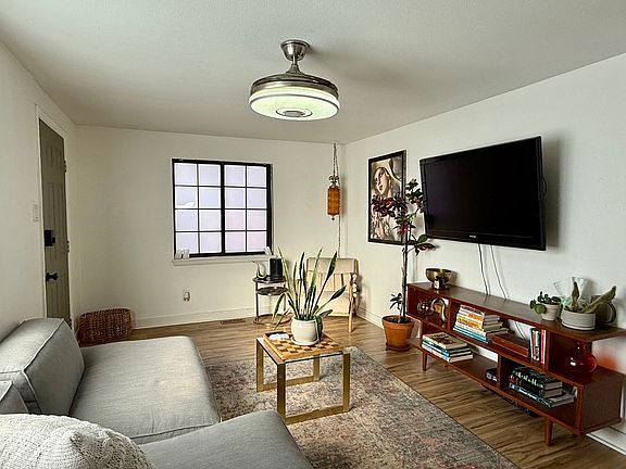5th image of 3038 S Galapago St
