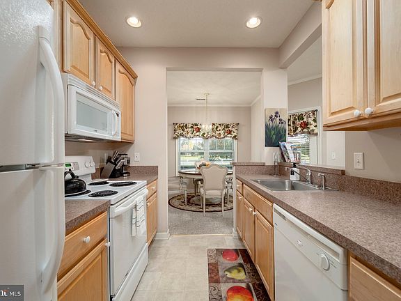 5th image of 17063 S Brandt St Unit 4101