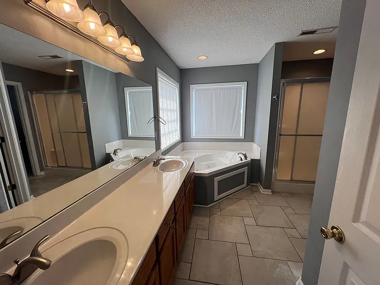 6770 Jj Roberts Dr — Photo 11