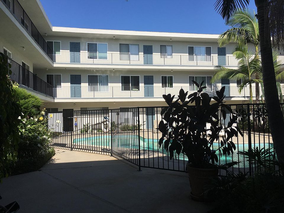 1st image of 2611 E Broadway APT 306