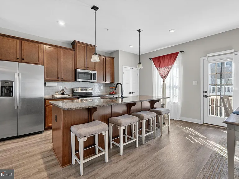 9599 Tall Oaks Rd — Photo 8