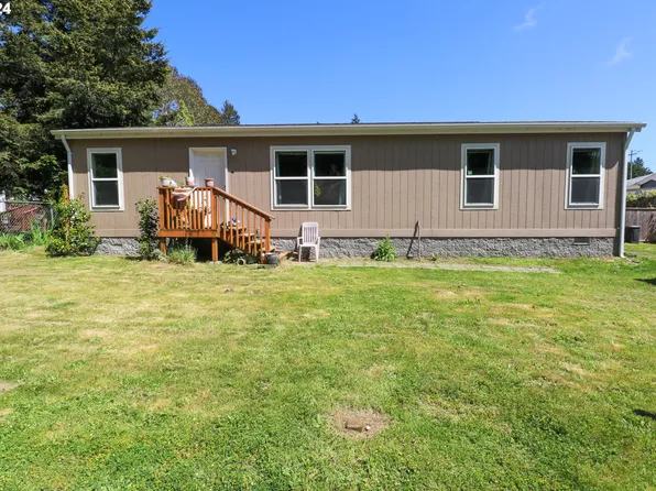 435 N Empire Blvd, Coos Bay, OR 97420