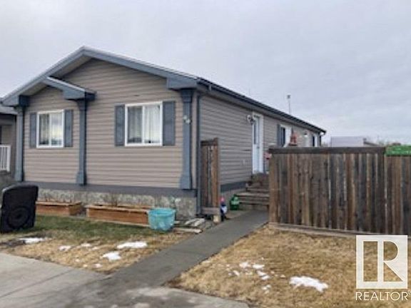 3rd image of 99 Jutland Cres