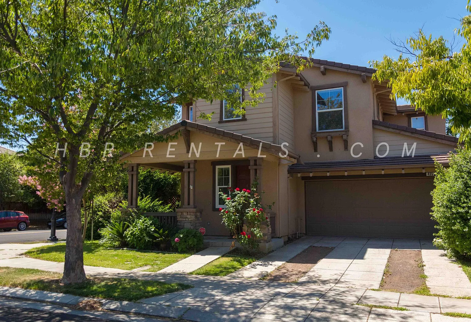 435 Hatheway St photo 1