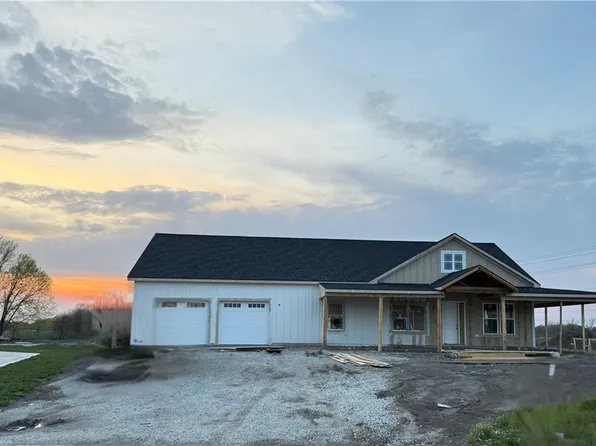 354 W 25th St, Eudora, KS 66025