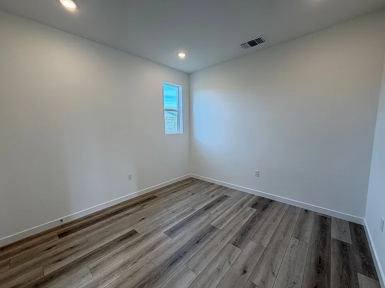 1714 River Vista Way — Photo 3