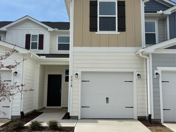 2018 Oakdale Dr, Durham, NC 27703