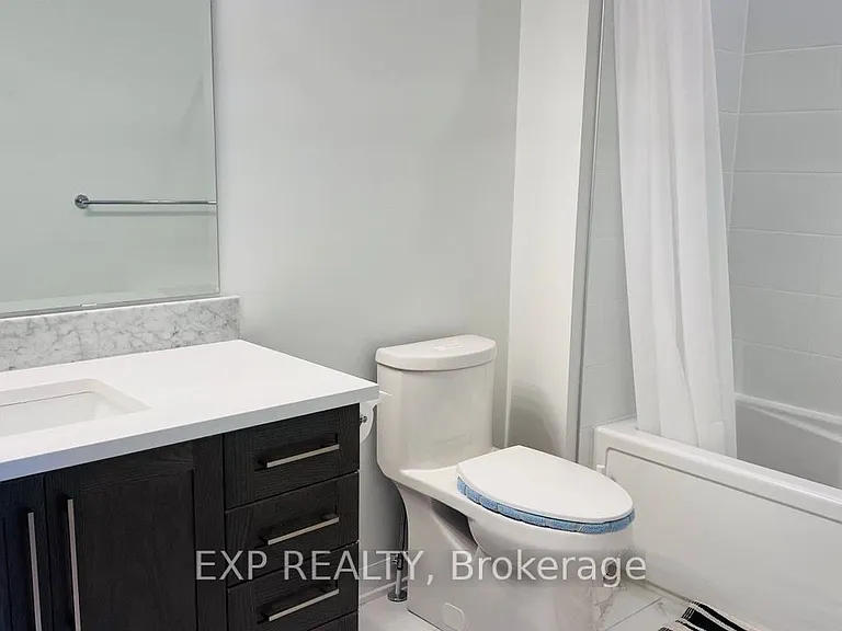 747 Coast Cir — Photo 28