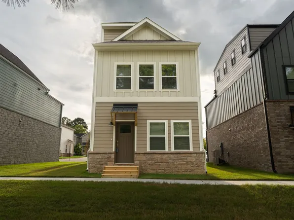 1319 S Van Buren Ave, Fayetteville, AR 72701