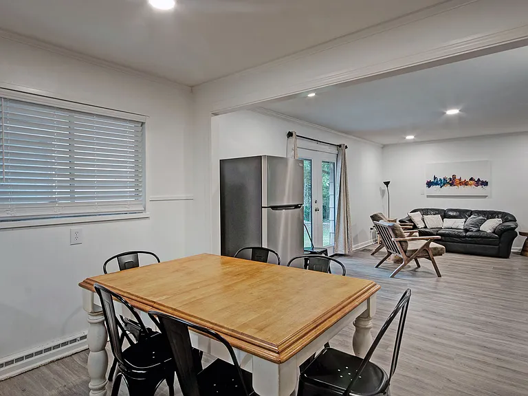 1015 Adkins Blvd — Photo 16