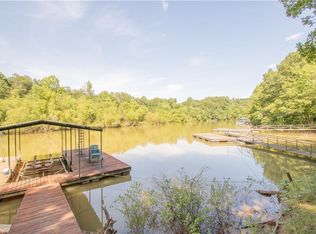 131 Rivoli Point Rd, Westminster, SC 29693