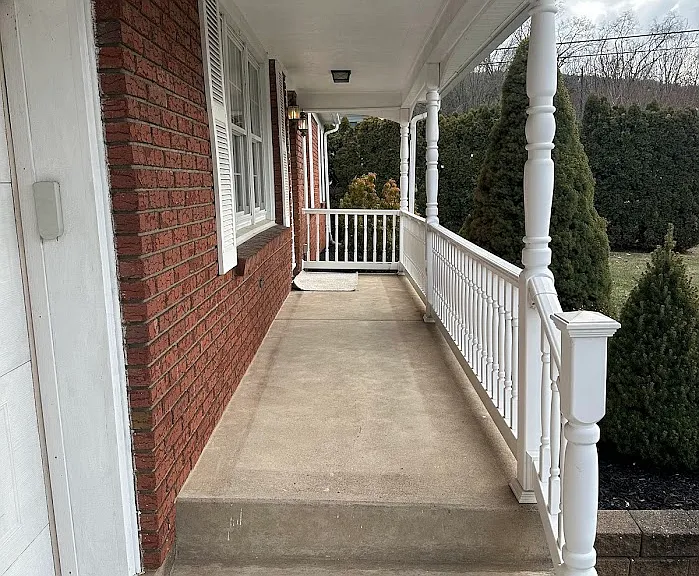 12 Spruce St — Photo 6