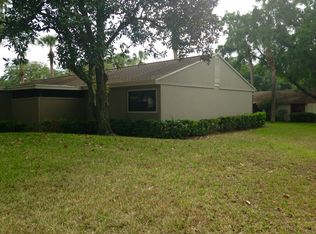 9004 Meadowood Blvd #17, Temple Terrace, FL 33637
