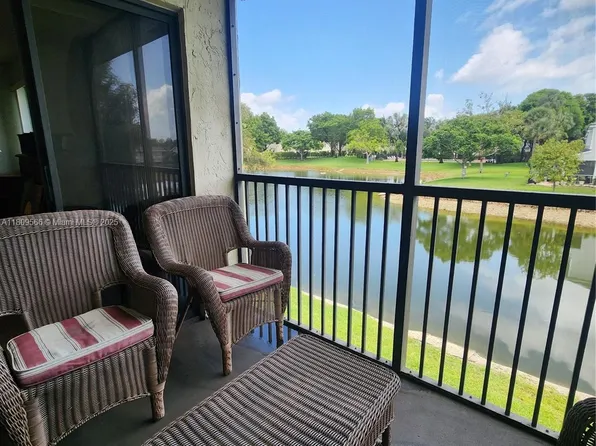 5542 Courtyard Dr #5542, Pompano Beach, FL 33063