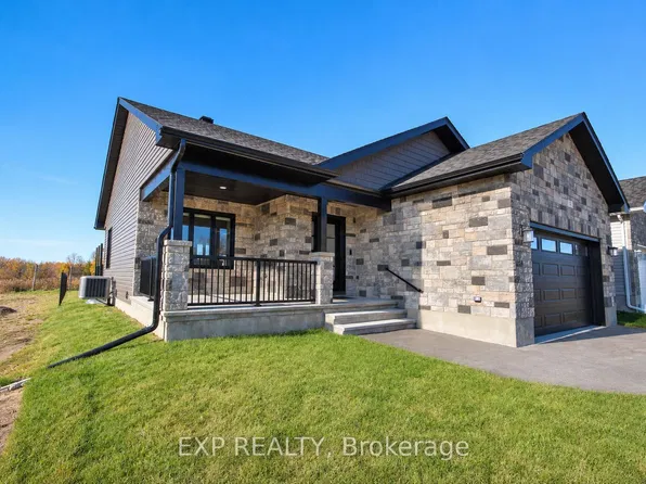 54 Clover Ln, South Stormont, ON K0C 1P0