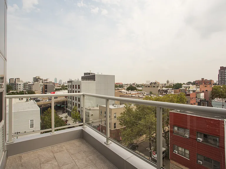387 Manhattan Ave #6-C — Photo 5