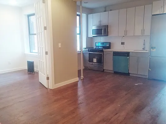 Rented by Bohemia Realty Group | media 11