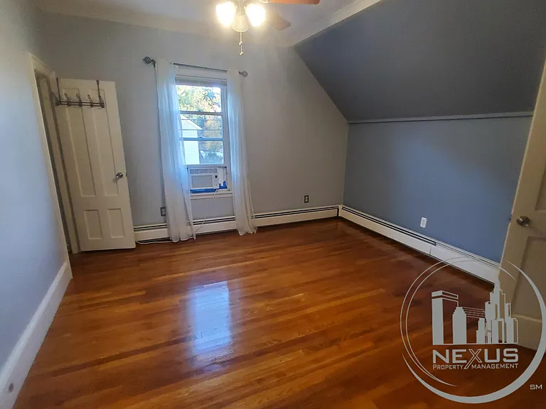 114 Circular St #AP3 — Photo 9