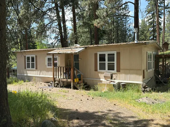 680 N Cracker St, Sumpter, OR 97877
