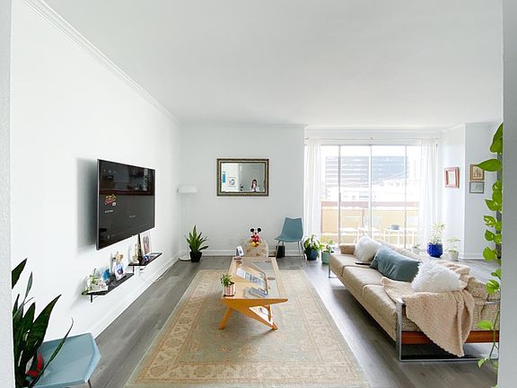 Living room Furnished