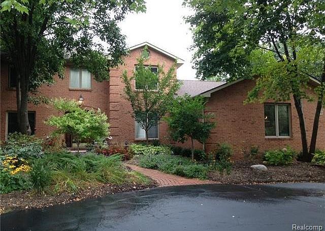 1st image of 6522 Park Valley Dr