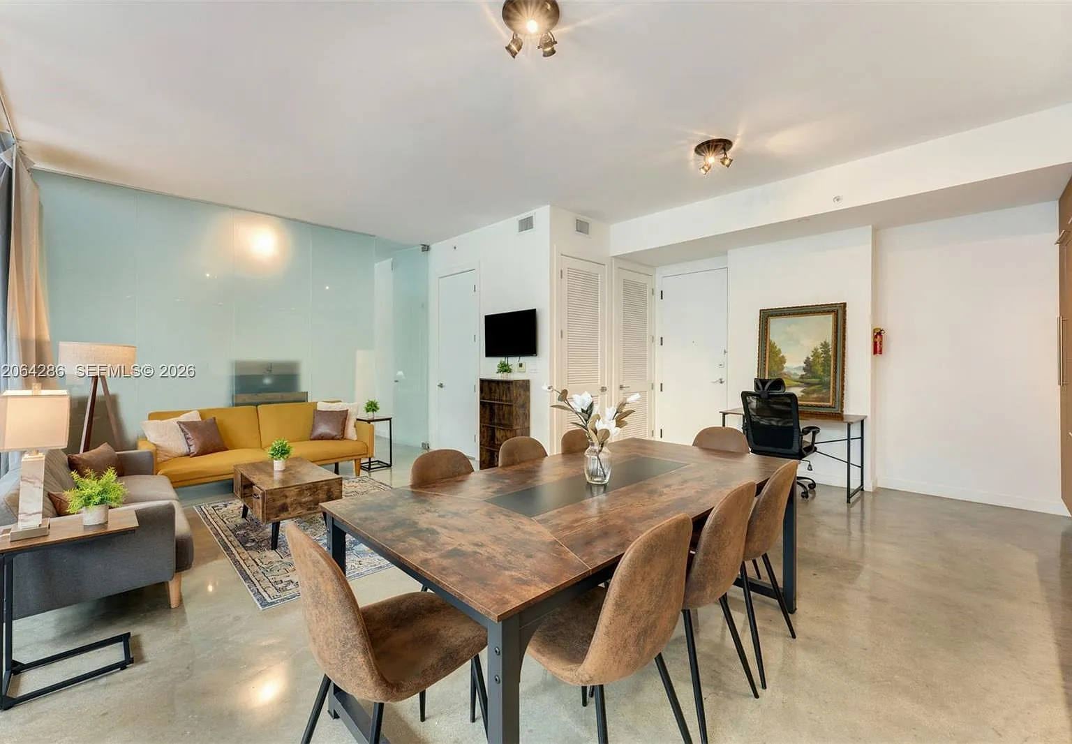 250 Wynwood Condo — Photo 3
