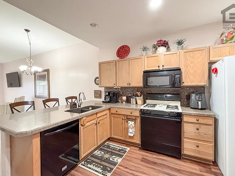 205 N 74th St #116 — Photo 13
