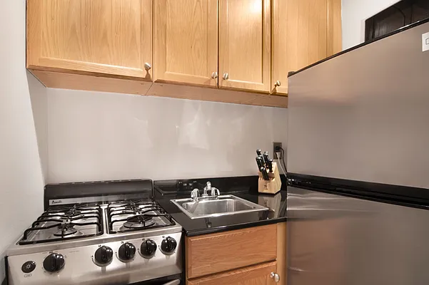 Rented by WAM Partners - William Moses Co. | media 19