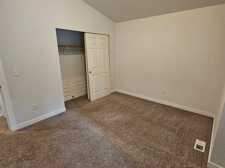 1574 SE Nylace Ln — Photo 30