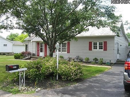 1st image of 2211 Carmen Dr