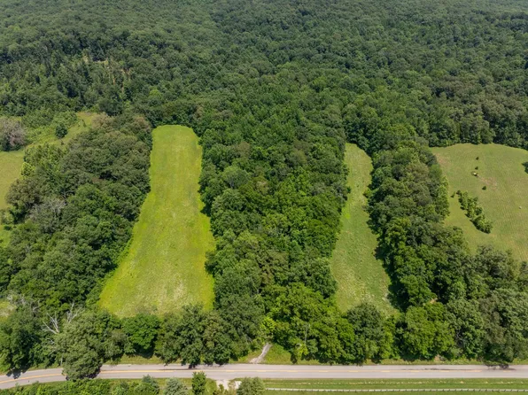 2303 State Route 949, Dunmor, KY 42339