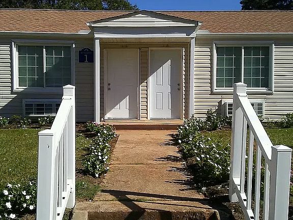 2nd image of 207 New Market St #33-A