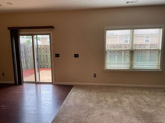 5th image of 6074 Townes Way