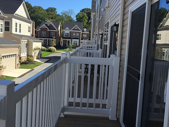 5th image of 7220 Silver Thorn Way