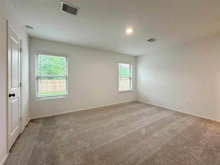 1515 Las Cuevas Dr — Photo 13