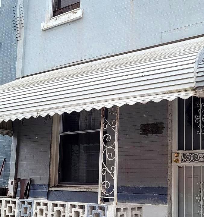 2nd image of 1942 N Patton St