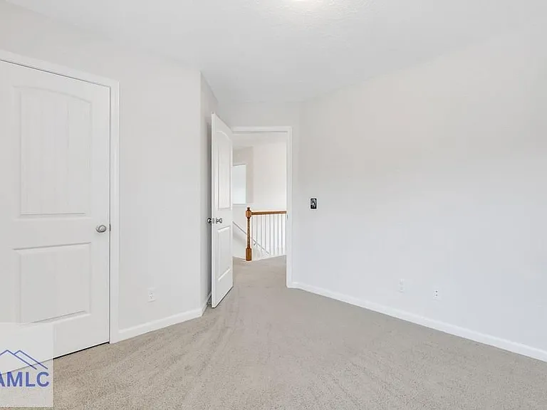 64 Brandonwood Rd — Photo 25