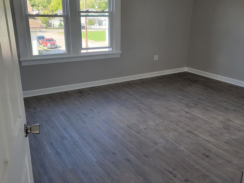 1st image of 301 W 33rd St #2