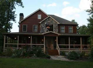 599 Toccoa River Forest Ln, Mineral Bluff, GA 30559