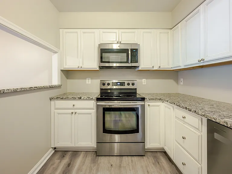 6143 Edsall Rd #C — Photo 7