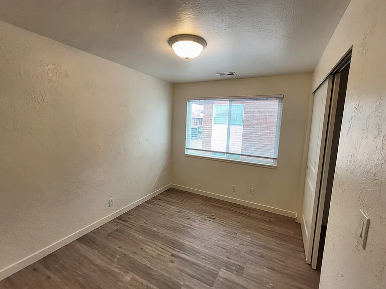 4661 S Arlington Park Dr #4 — Photo 6