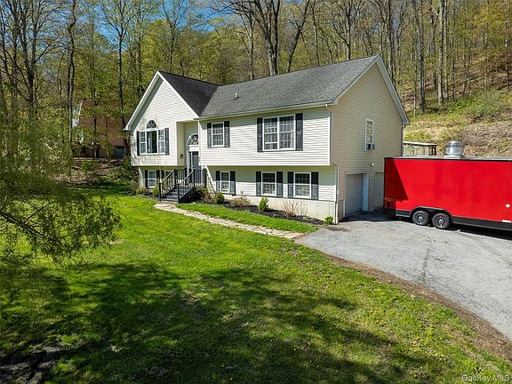 4th image of 50 Horseshoe Road