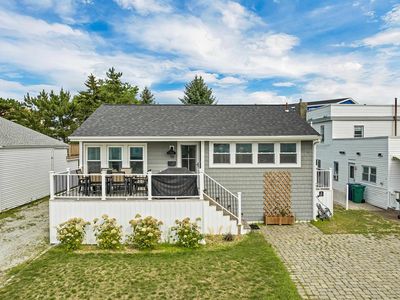 19 Portsmouth Avenue, Hampton, NH, 03842